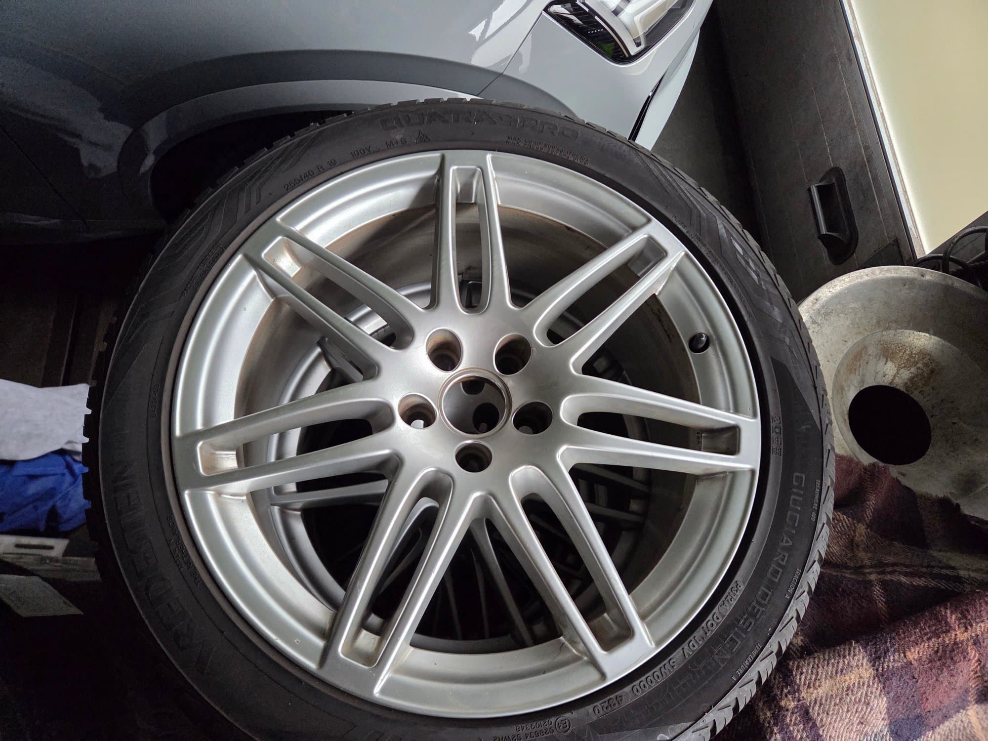 Audi A6 19 inch wielset 5x130 met Vredestein 225/40 R19 allseasonbanden